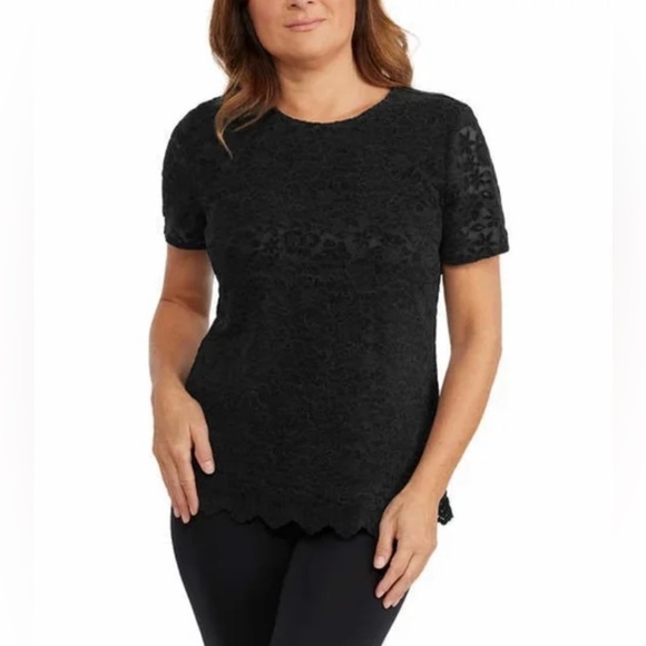 Teddi Tops - Teddi Rose Beautiful Lace Top Floral pattern Size Medium NWT
